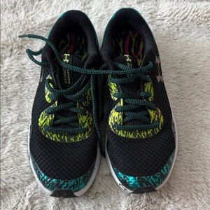 Under Armour Kids Sneakers with Neon Green and Teal Accents size 5.5
